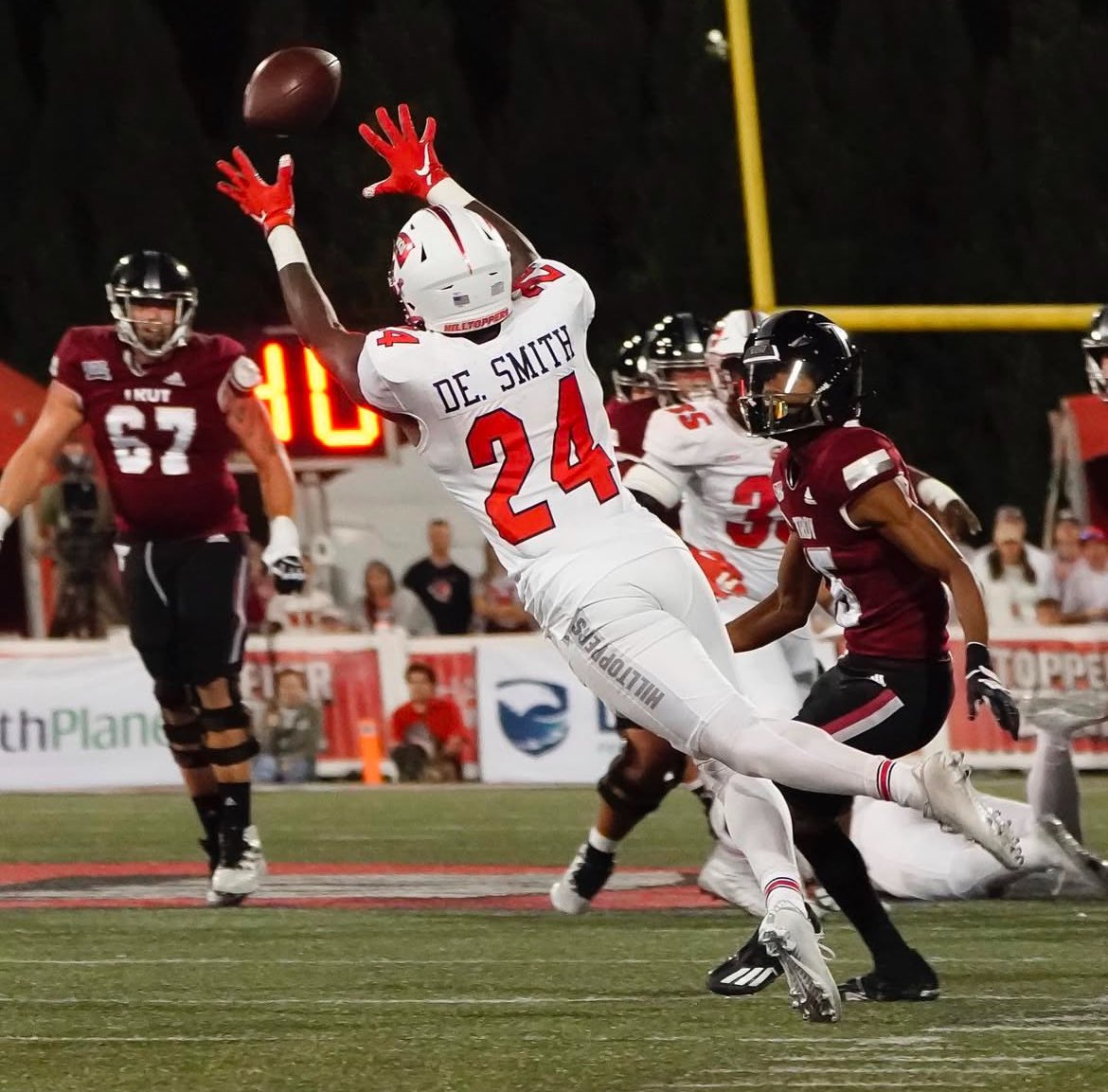 deewright_3's tweet photo. Blessed to receive an offer from western Kentucky university @JLBarnes4 @247Sports @on3 @On3Recruits @Rivals https://t.co/MVvJ4ZtCyd