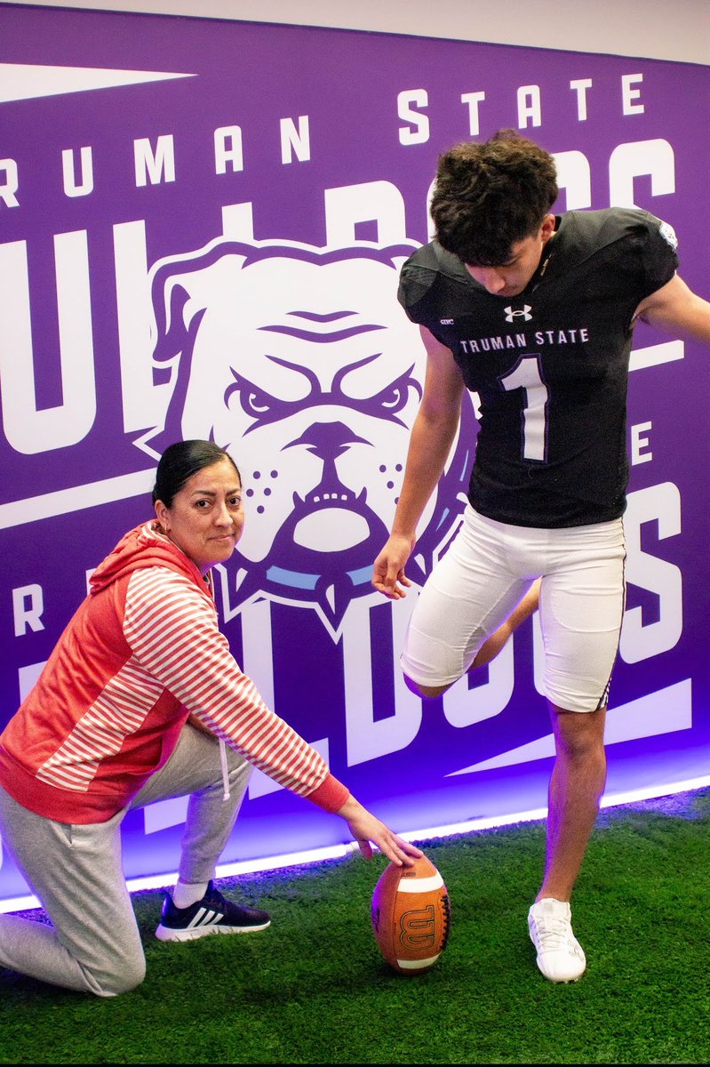 diegoperez1128's tweet photo. Had an amazing official visit at @Truman_FB, thanks to all the coaches who made the visit a great time ! https://t.co/6F1OHK0UoX