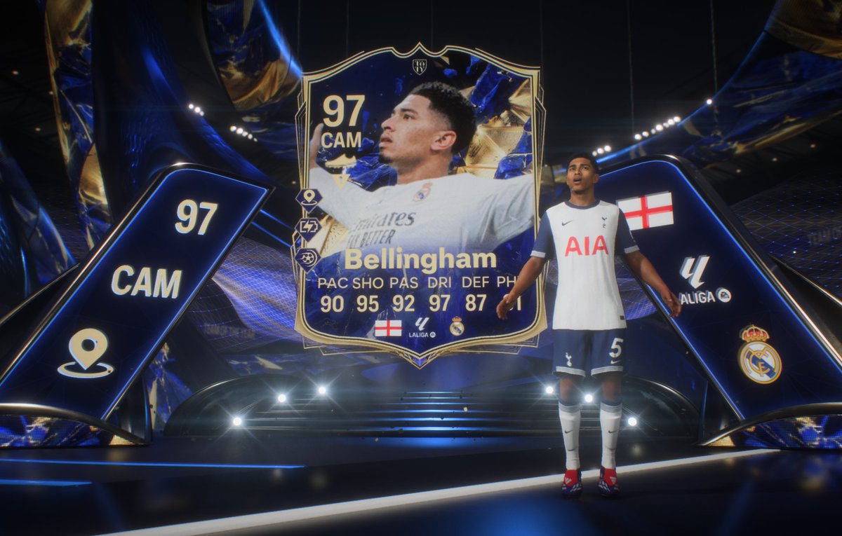 planet_sam84464's tweet photo. @FutSheriff Had enough fodder to do ONE 77x3... got my first TOTY. Unbelievable https://t.co/cEyVcAICx5