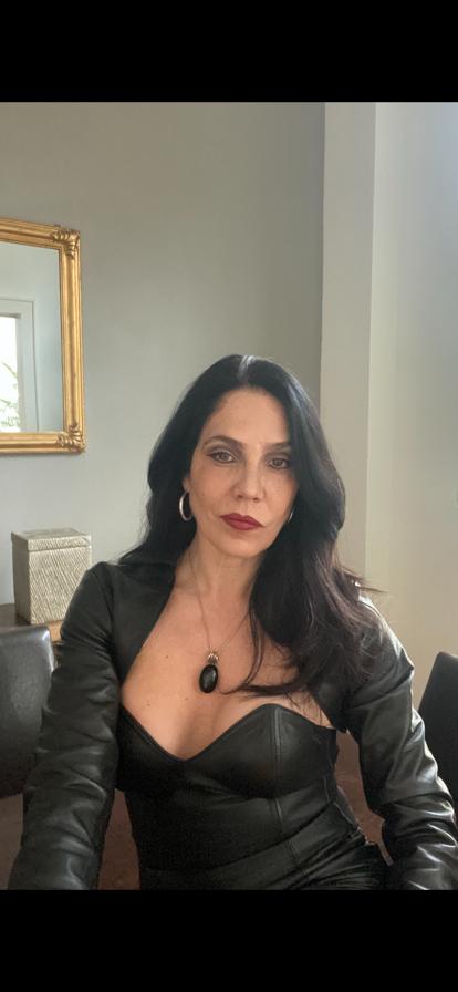 And now: drop your pants!
madamekyra.de