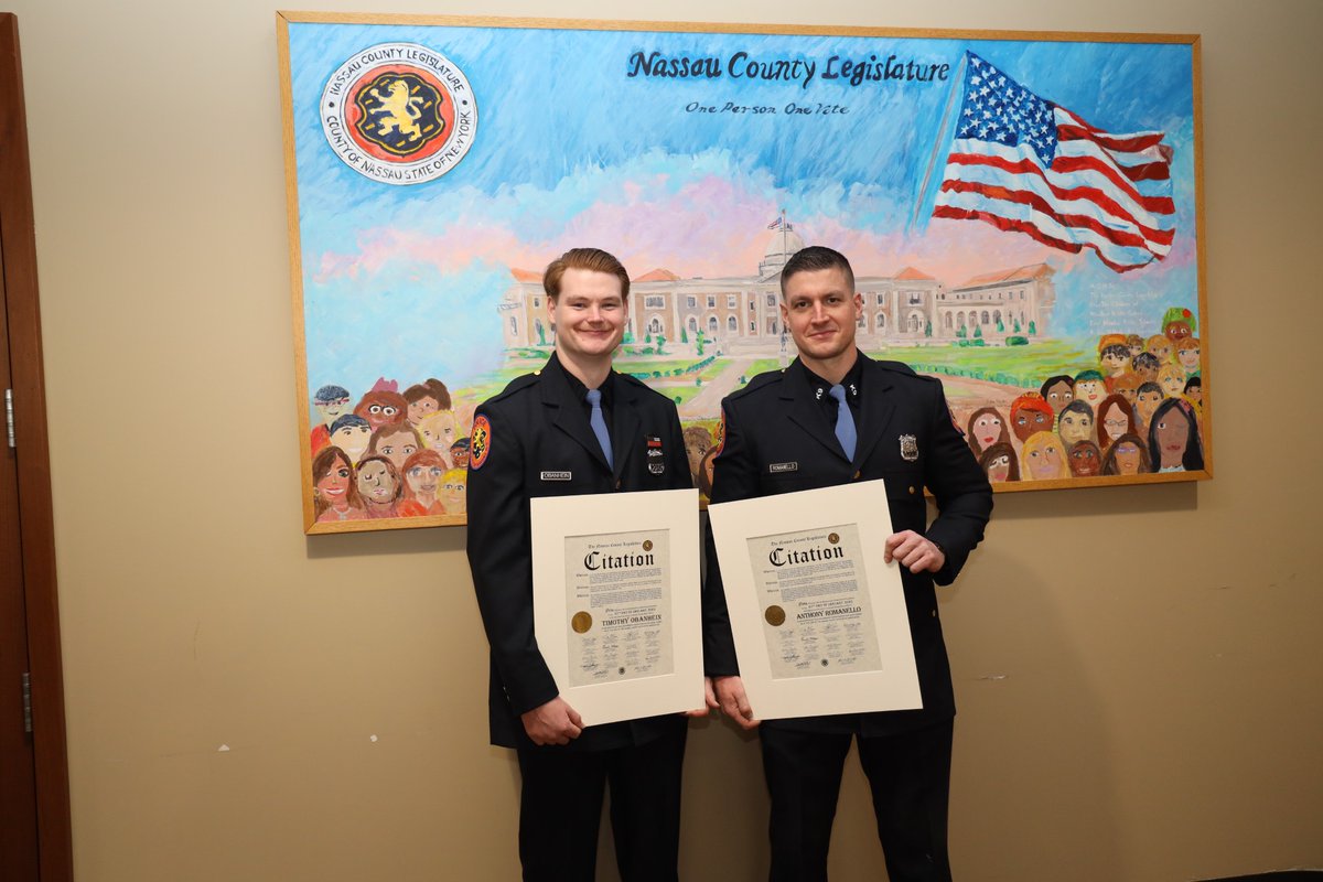 nassaucountypba's tweet photo. Police Officers Timothy Obanhein and Anthony Romanello with the help of K9 Winchester were selected as this month's #TopCops for their quick response in safely taking four suspects into custody who fled the scene of an attempted burglary in #Woodmere https://t.co/83V3WaOsqT