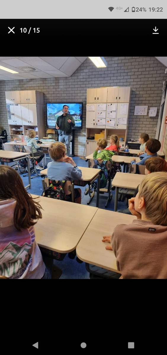 Jong geleerd is oud gedaan. En dus vertel ik op de @Kerckebosch school hoe je een boek kunt schrijven.. van Bartje Poep <a href="/ScholmaDruk/">Scholma Print & Media</a> tot het nieuwe boek over Yerseke <a href="/gem_reimerswaal/">Gemeente Reimerswaal</a> <a href="/gemeentezeist/">Gemeente Zeist</a>