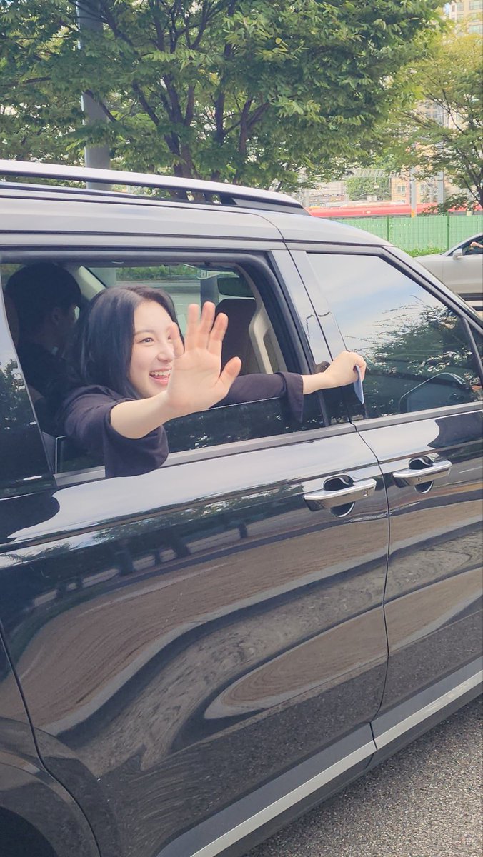 Forever_181029's tweet photo. #이채연 #LEECHAEYEON https://t.co/69oJINUtT2