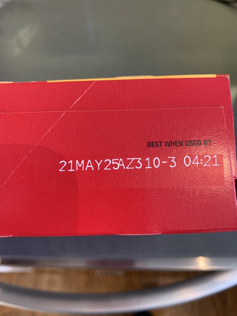 ddudgeon's tweet photo. @Ritzcrackers just opened this brand new package and these look contaminated. This *looks* like peanut butter on the edges but I can’t smell anything and definitely not going to taste it to check https://t.co/2o7gsrqUBc