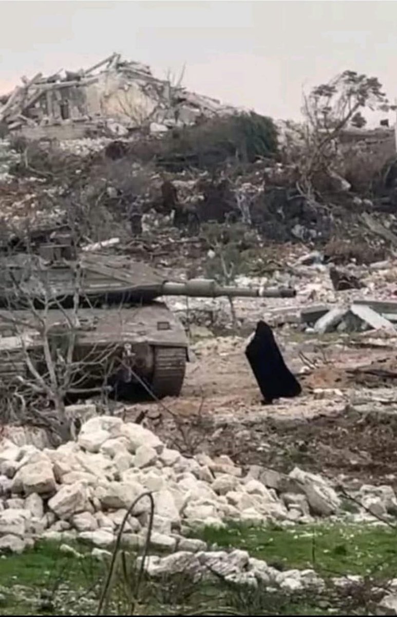 هَیهَاتَ مِنَّا الذِّلَّة
#شیر_زن