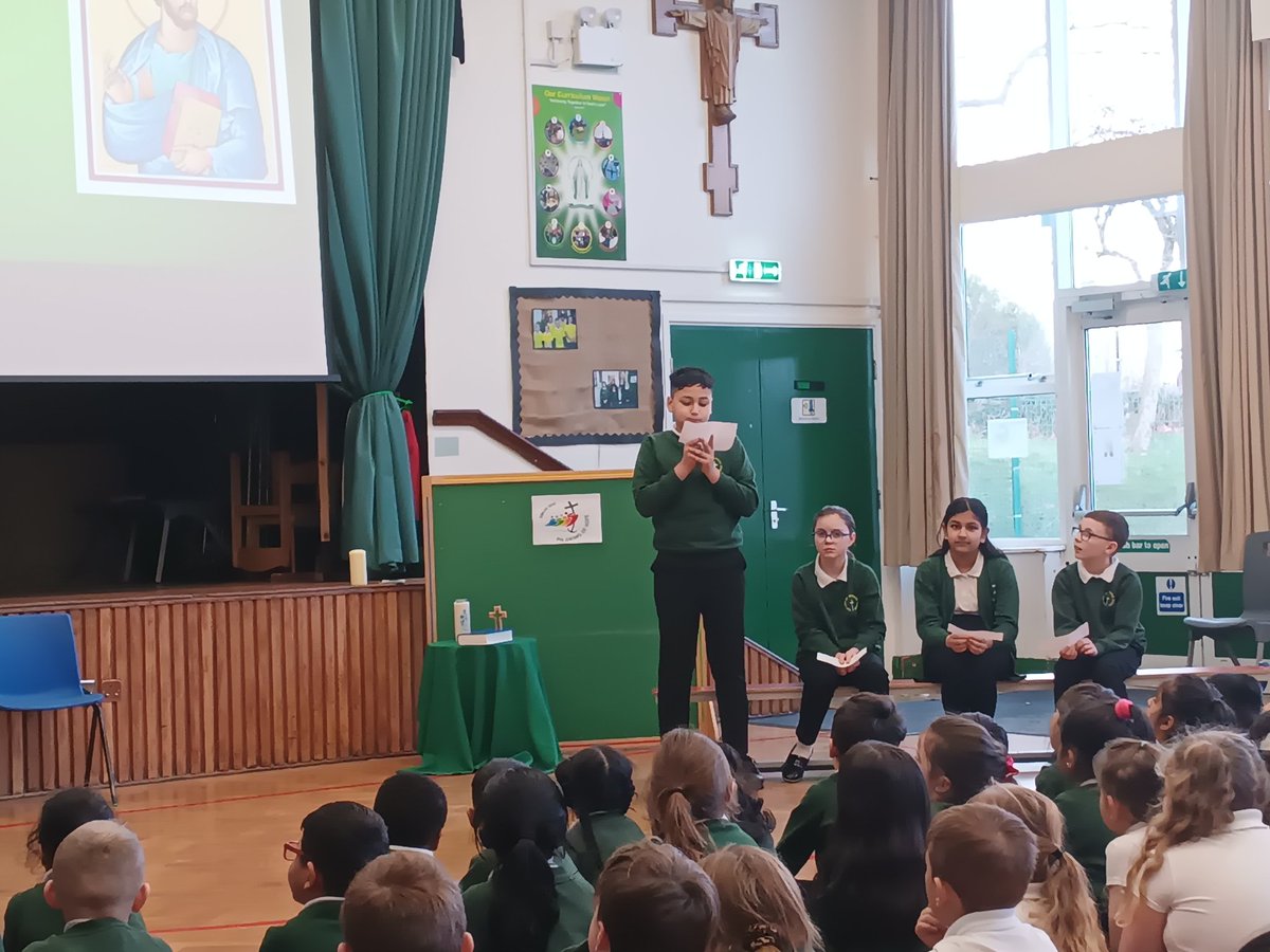 olvschool's tweet photo. We had a special Liturgy this afternoon where we asked Our Lady and St Christopher to watch over Year 6 when they go to Paris tomorrow evening @bcw_cat #olvYear6 #olvRE 🇫🇷 https://t.co/Z1W5JzSnKQ