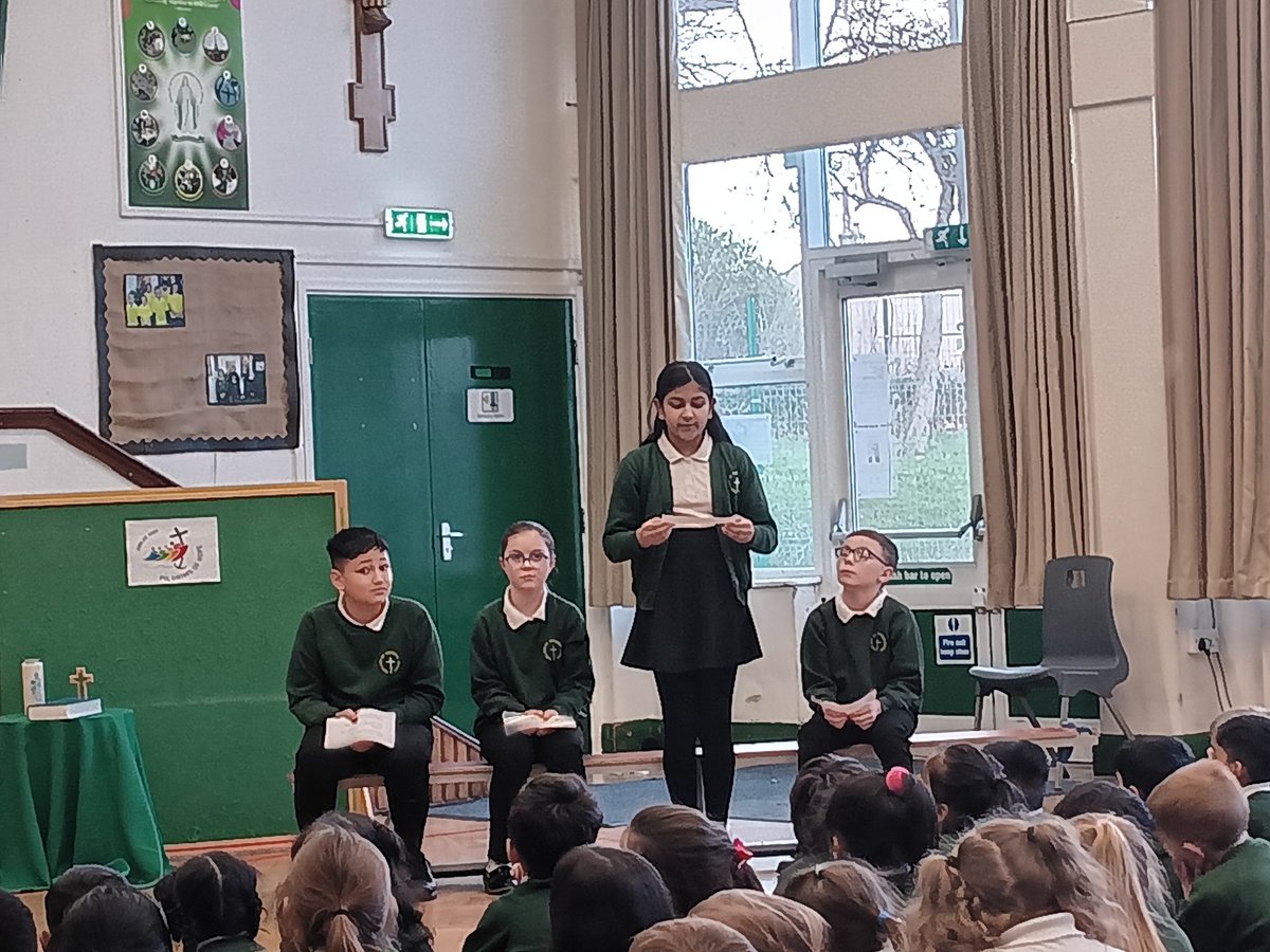 olvschool's tweet photo. We had a special Liturgy this afternoon where we asked Our Lady and St Christopher to watch over Year 6 when they go to Paris tomorrow evening @bcw_cat #olvYear6 #olvRE 🇫🇷 https://t.co/Z1W5JzSnKQ