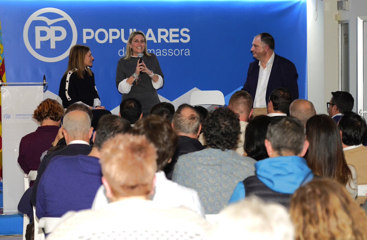 barrachinaMarta's tweet photo. El @ppopular demostra que és la força que la província de Castelló, la Comunitat i Espanya #necessiten.
Som esforç, treball i resultats per als nostres veïns.
Ací no hi ha fum, hi ha un rumb clar.
Ací no hi ha excuses, hi ha convicció i ganes per millorar aquesta terra.
Mentre altres perjudiquen a Castelló, nosaltres ferm #avançar la província.
📍Junta Directiva del @popularescs.
