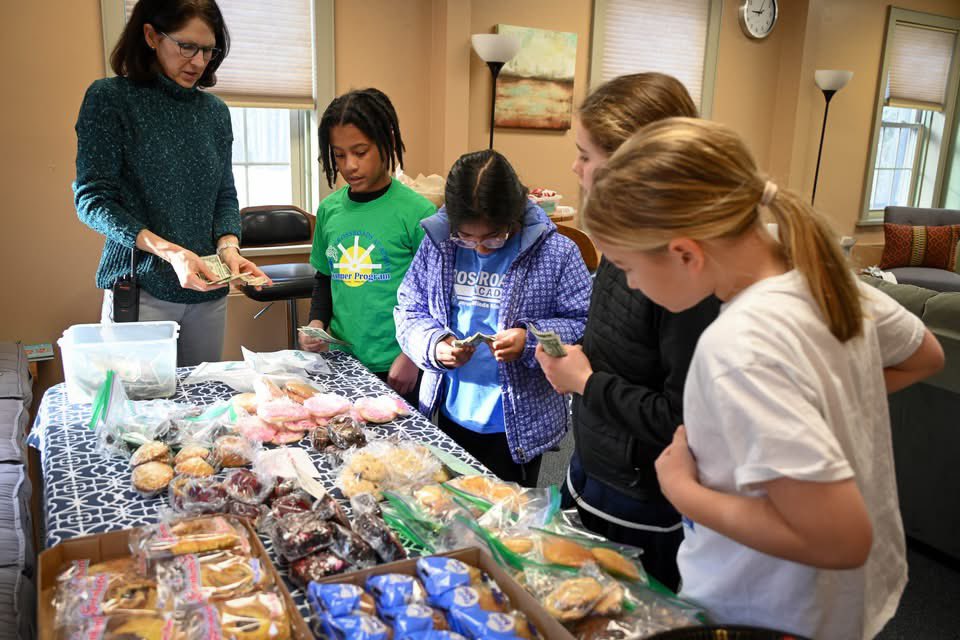 CrossrdsAcademy's tweet photo. Today, the 4th-8th grade Student Cabinet hosted a fundraiser to support schools impacted by the LA wildfires. All proceeds will go to the Red Cross for the cause! Thank you, Crossroads families, for your support in this important student-led initiative! https://t.co/s2yo4NNeRG