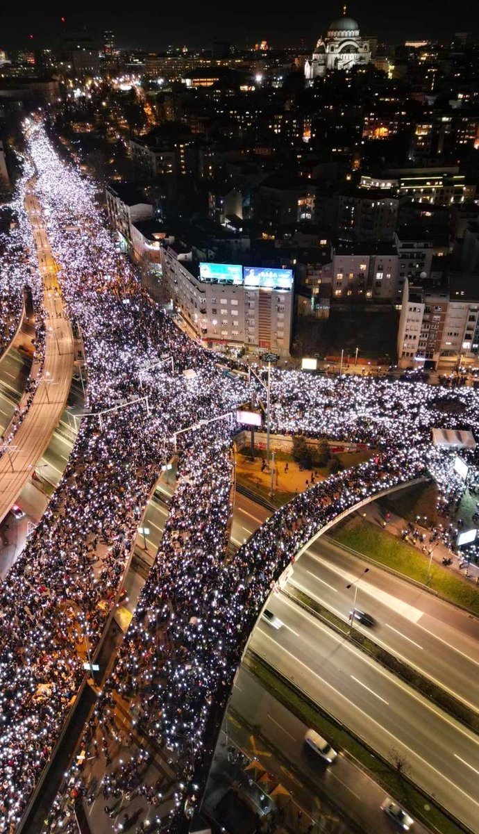 MariMariBGDCHeb's tweet image. V E L I  Č A N S T V E N O !