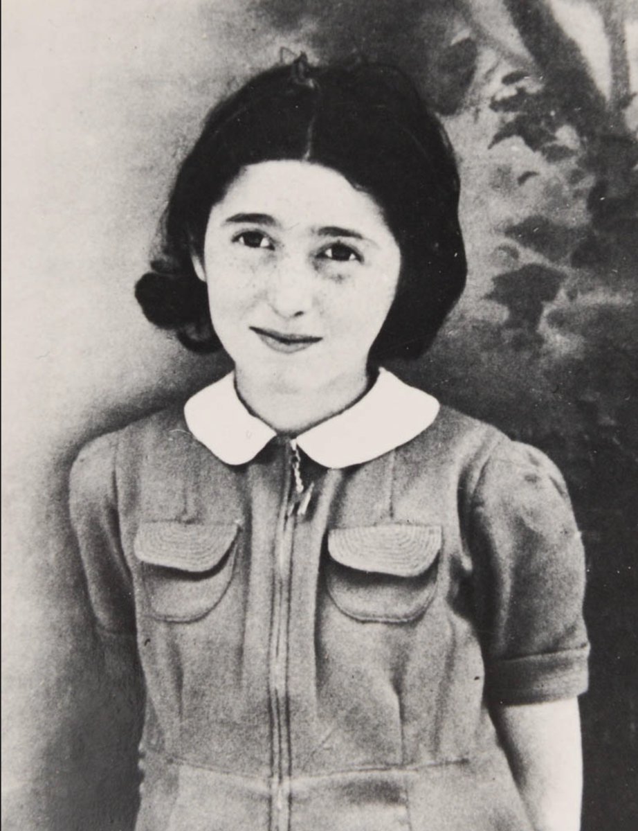 27 January 1932 | French Jewish girl, Alice Levy, was born in Yerres.

She was deported to #Auschwitz from #Drancy on 13 February 1943. She was murdered in a gas chamber after arrival selection.