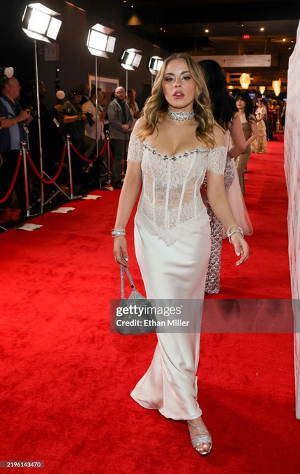 Officially married to the game ? @AVNMediaNetwork https://t.co/7nrvuDxTVT