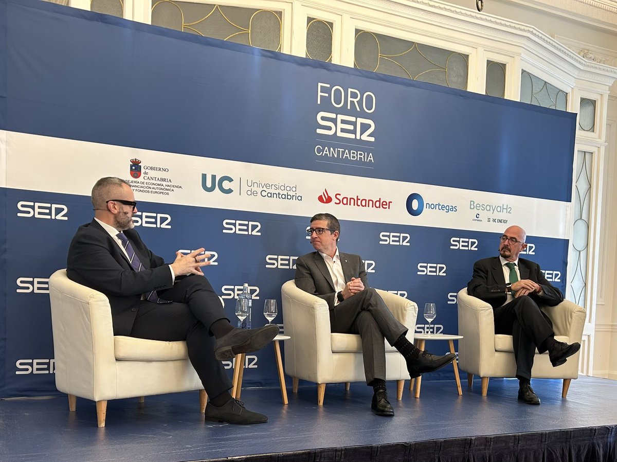ygarciafernande's tweet photo. Comenzamos la semana hablando de #Valdecilla con su gerente , cuenta con un presupuesto anual de más de 500 mill. y 7000 trabajadores.
🗣️Ponencia “ Valdecilla : excelencia e innovación para las personas “
@SER_Cantabria #ForoSer
@gppcantabria @ppcantabria @ppopular https://t.co/g02PWqt8XC