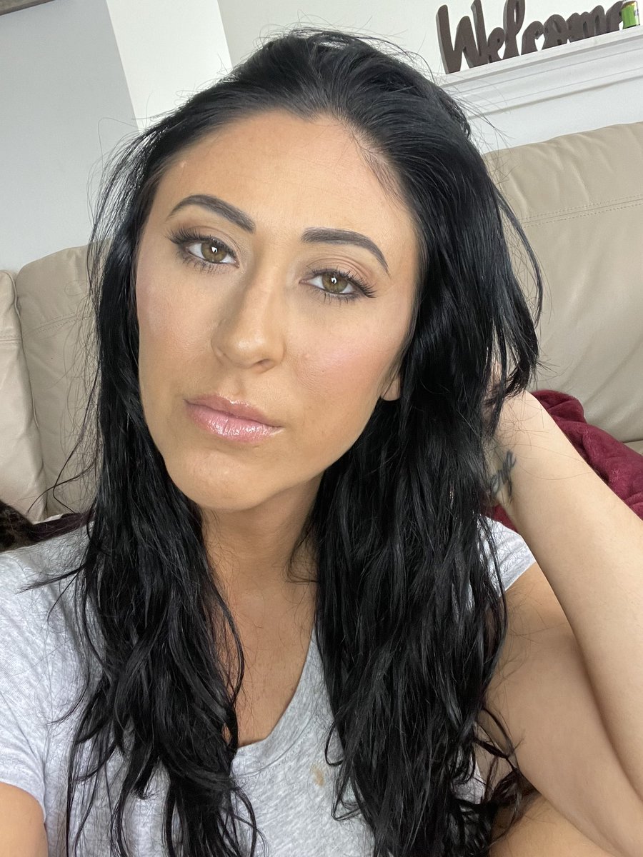GoddessKay4444's tweet photo. It’s time. Just release all control over to me. Worship me. You’ll be in better hands. Trust me. 

Findom whalesub https://t.co/I7rgN33woV
