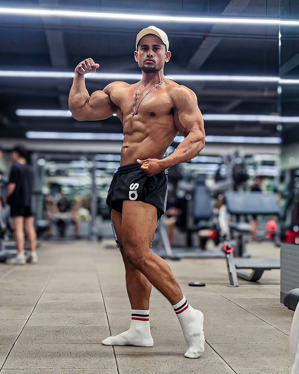 Many young refugees think they can’t achieve anything ... I want to show them that even as a refugee, you can dream big.

Faruk Arian, Rohingya bodybuilder scmp.com/week-asia/peop…
