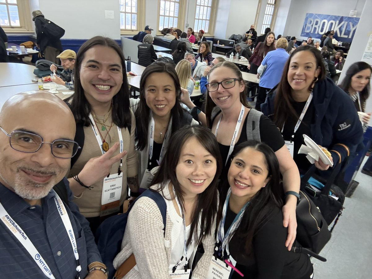 K_AMcG's tweet image. #NYCSchoolsTech Summit is one of the best days of the school year. It’s a day filled with learning from the best of the best and getting to share my work with other teachers as well. I wish there was more time in the day to get to more sessions!