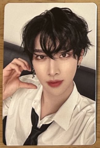 the prezent has the cutest ricky pcs omg 😭