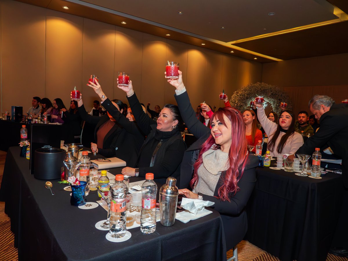 ms_milenium's tweet image. Deleita a tus invitados con una mágica degustación de bebidas 🍷🍸

Vive la experiencia de la mano de nuestros Chefs 👨‍🍳👩‍🍳
Paquete disponible para eventos sociales y empresariales

Solicita tu cotización en esta liga:
hotelesmilenium.typeform.com/MSposts