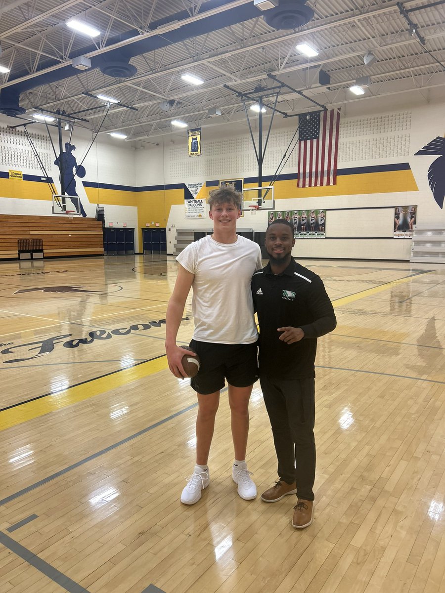 Thank you <a href="/coachDJDavis/">DJ Davis</a> for stopping by to watch me throw and workout! <a href="/UNDfootball/">North Dakota Football</a>