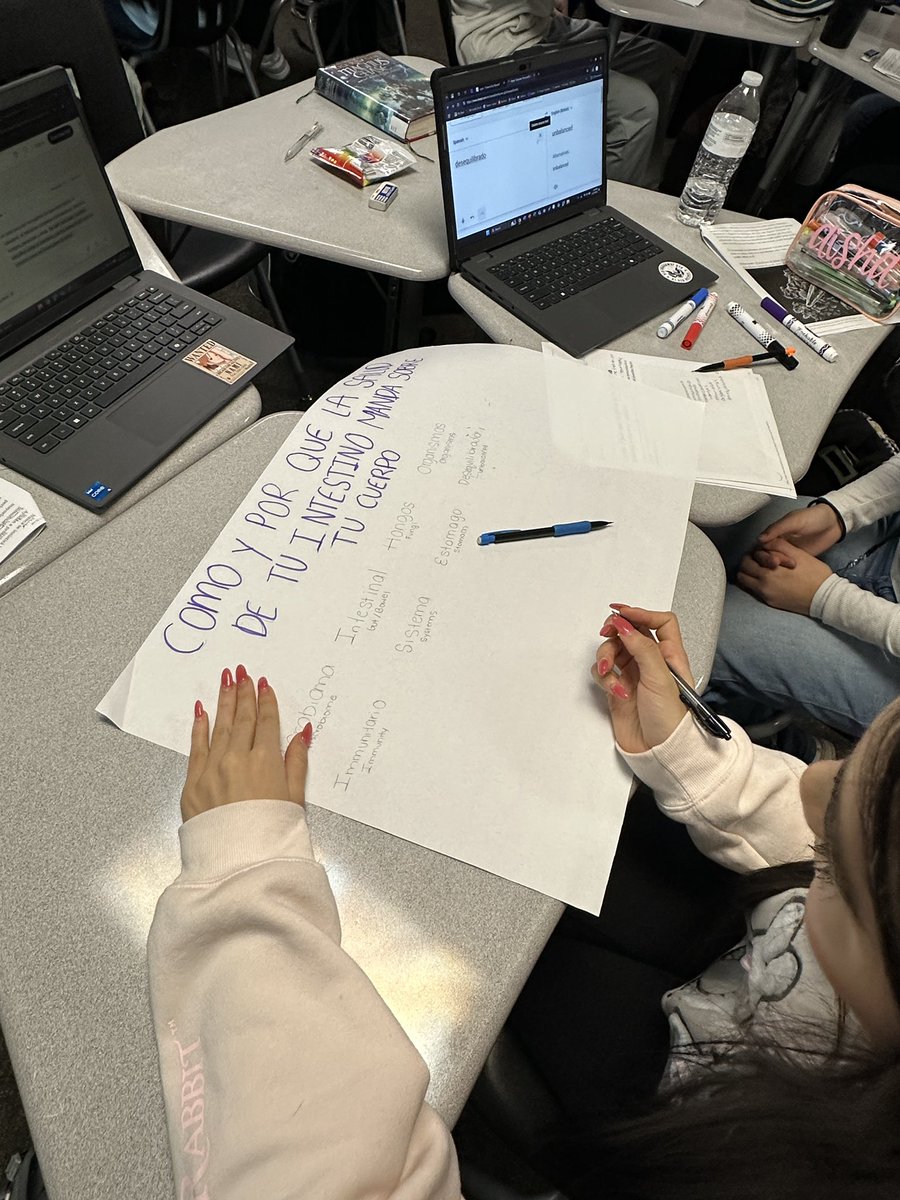 ElmanSenorita22's tweet photo. My Spanish2 Ss did a Jigsaw reading: gut health “¿qué es el microbioma intestinal?”#collaborated, used crítical reading skills and organization to put what they learned on a poster. They will share out tomorrow! #WICOR
@RGAPMobileLive @RP_AVID @Rphs_World https://t.co/vNntJBe93A