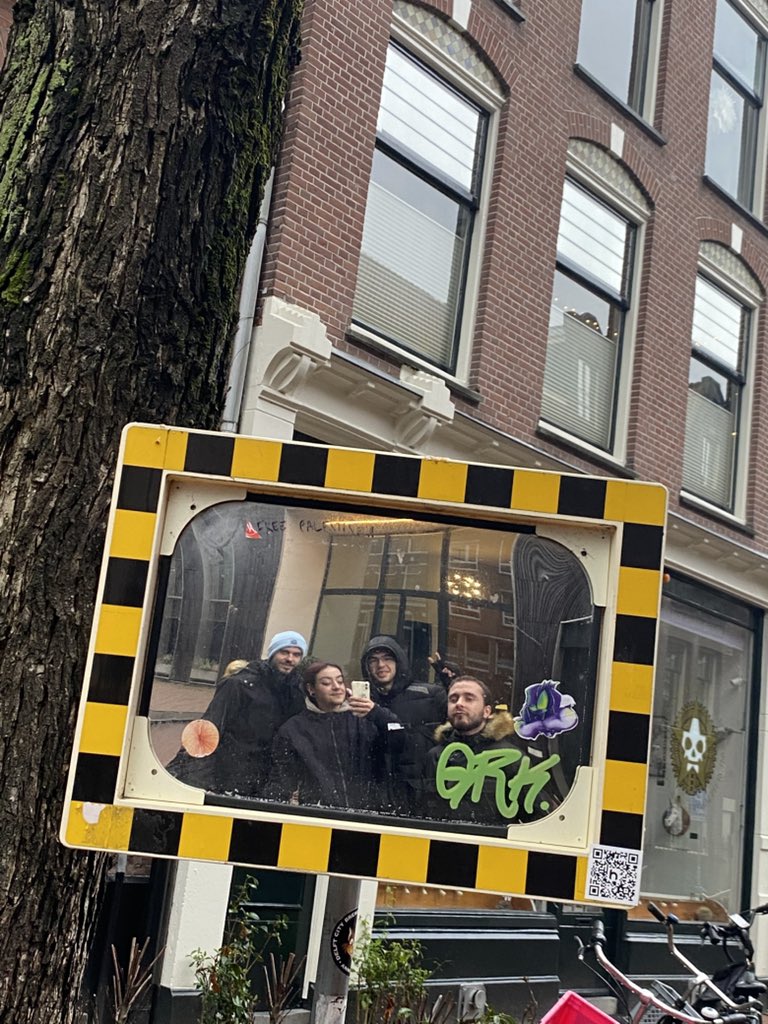 deelaaveegaa's tweet photo. amsterdam https://t.co/756oXrgGi5