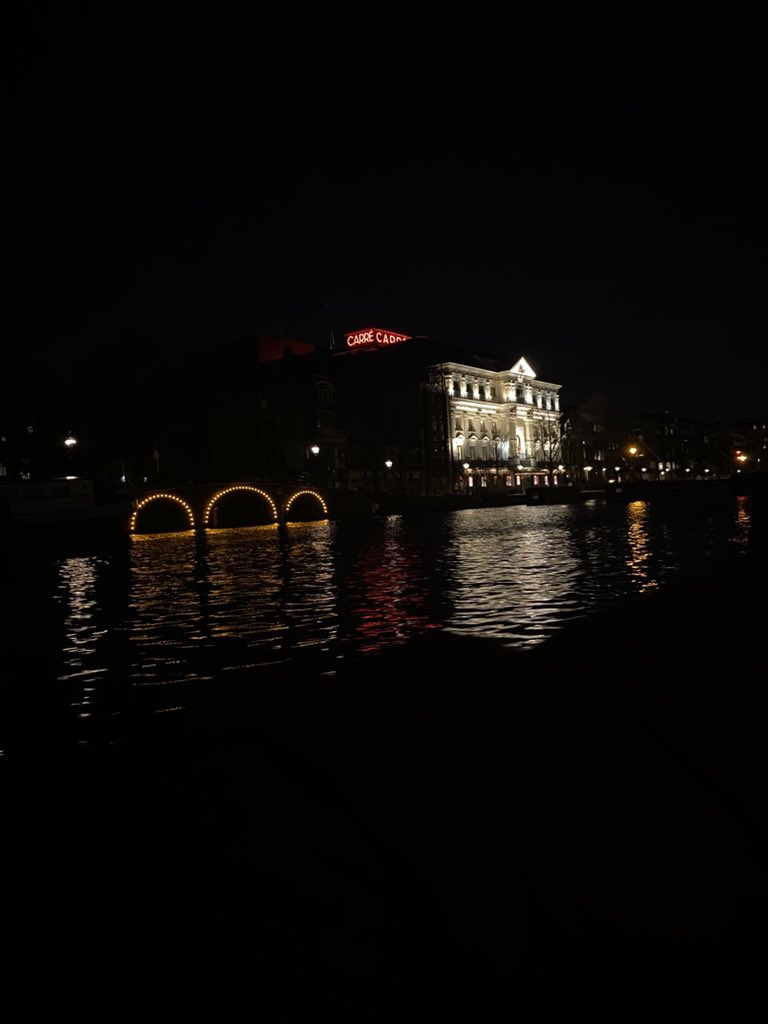 deelaaveegaa's tweet photo. amsterdam https://t.co/756oXrgGi5