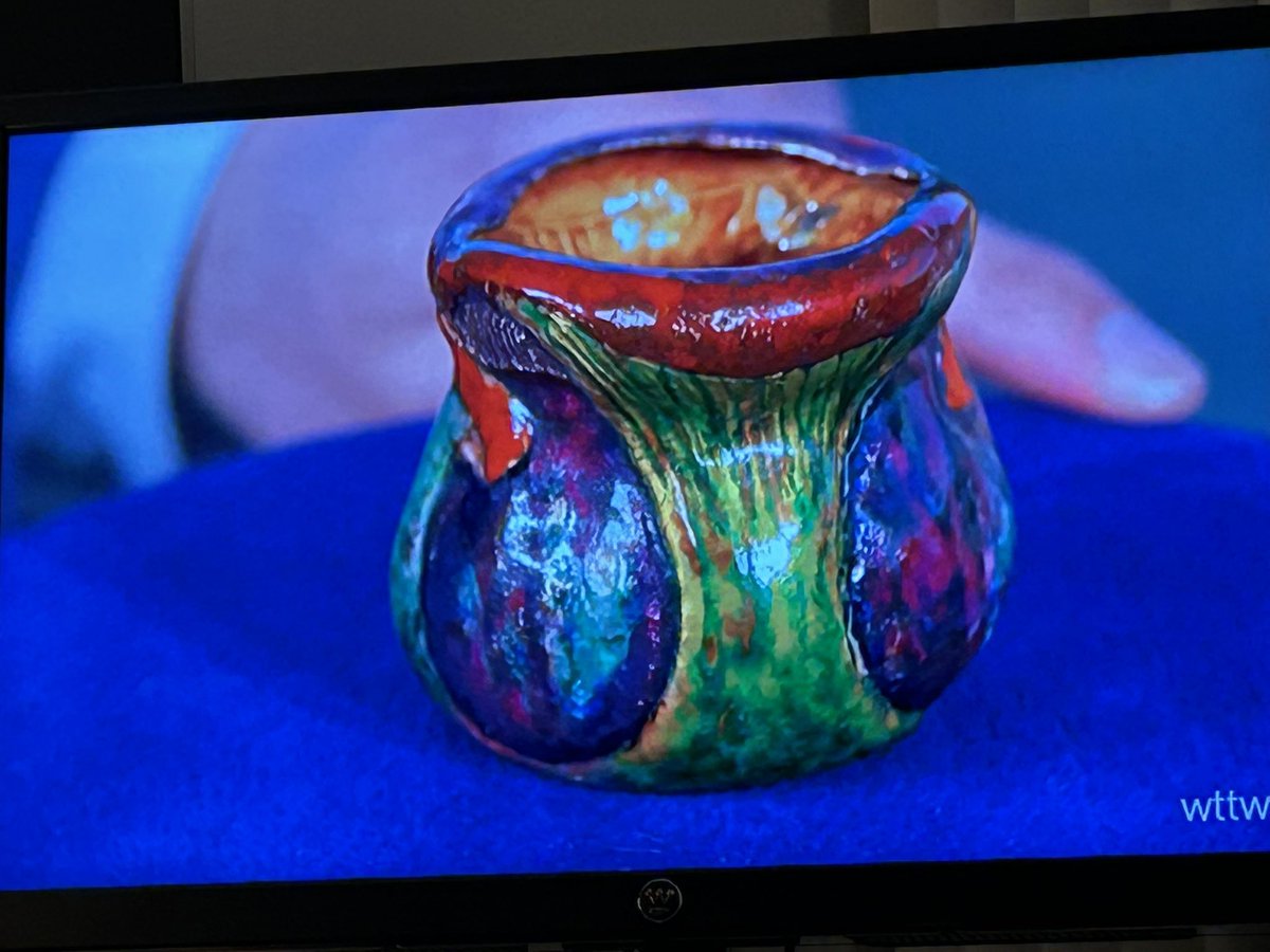 Sorry Mr Tiffany but I think I made something similar looking in grade school art class #antiquesroadshow
