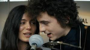 MarkLikesMovies's tweet photo. The thing that’s undeniable about A Complete Unknown is the acting. Chalamet fully embodies Dylan, Norton vanishes into Seeger, Fanning radiates angelic grace, and Barbaro… who wouldn’t fall in love with her? She’s a mesmerizing mirror of Joan Baez. One of the year’s best films. https://t.co/hNRetu7uwT