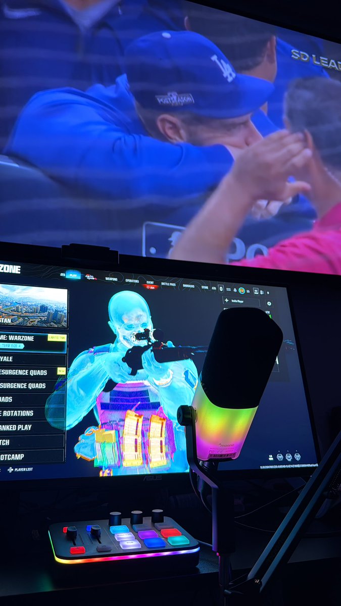 _Flxffy's tweet photo. Going Live For A Bit!!! 

https://t.co/01HsURnudr https://t.co/E37f8g4AP4