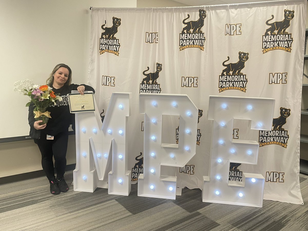 Memorial Parkway EL tweet media