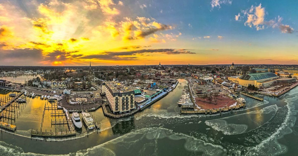 navycoachjw's tweet photo. True story…I get to call this home and go to work in the beautiful @NavyFB building on the right!  Lucky me!  Lucky you?  #JumpOnBoard #GoNnavy https://t.co/YUpM1jfG5j