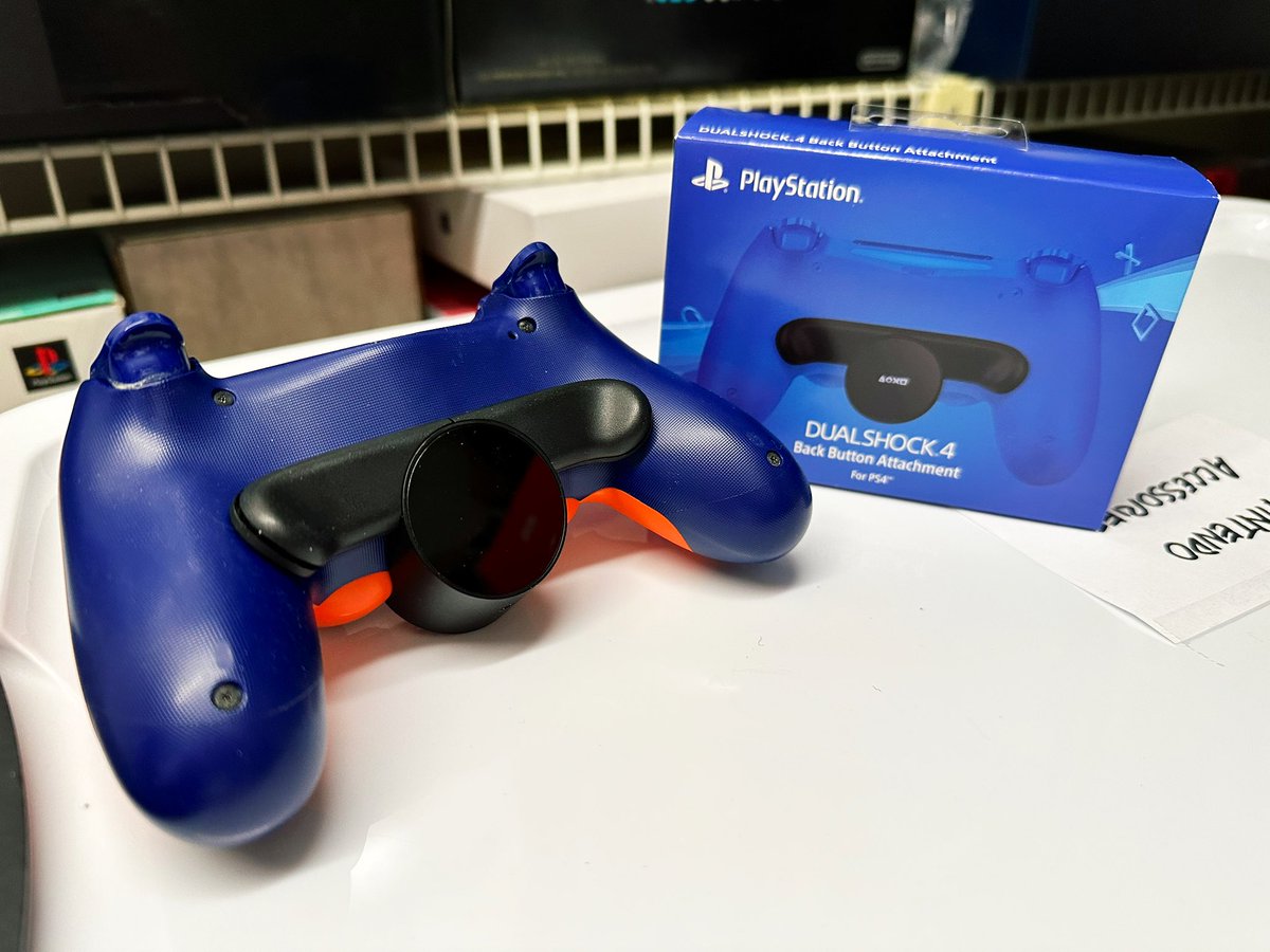 January 27, 2020

The day PlayStation asked if you’d like to slap a screen and a couple buttons to the back of your controller.

I mainly used it for action screenshots in Ghost of Tsushima.