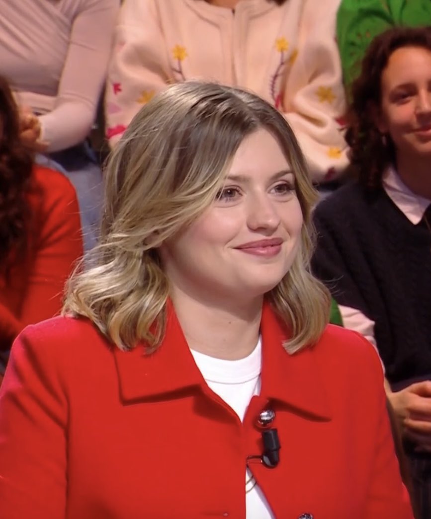 léa tweet media