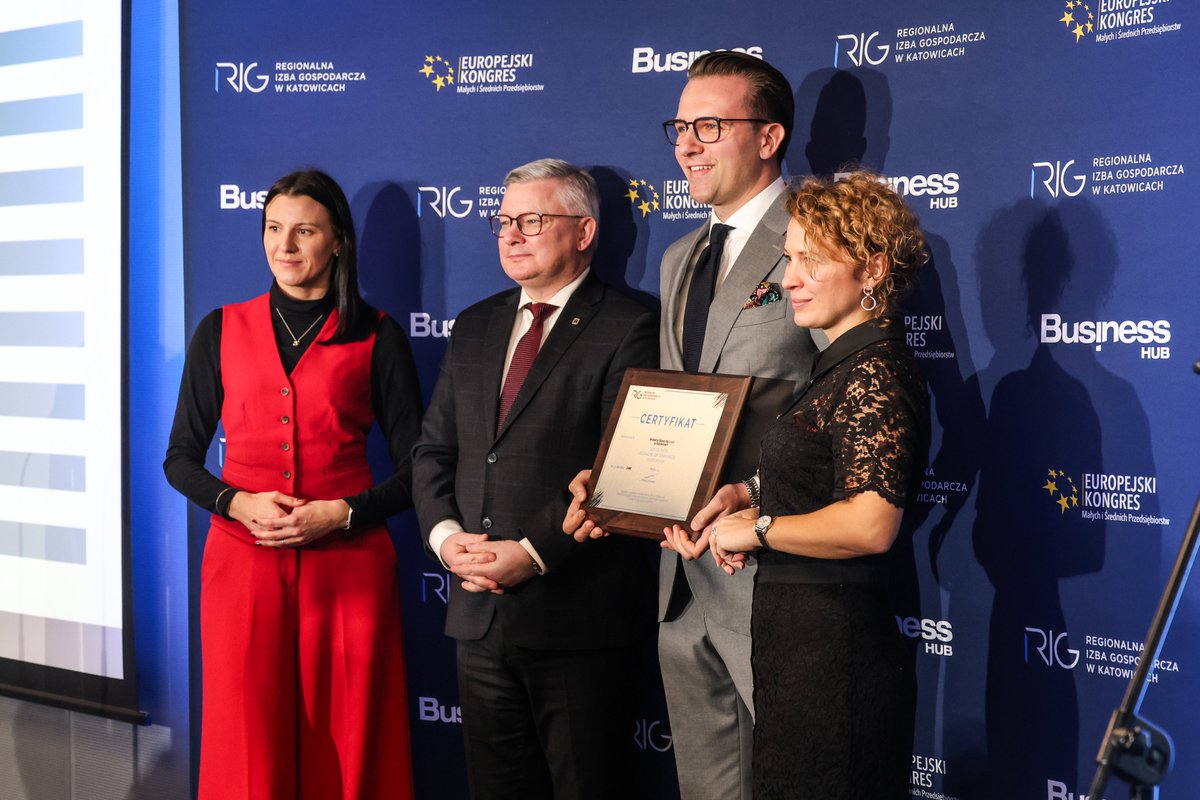 KatowickaSSE's tweet photo. Gospodarcze otwarcie roku @RIGKatowice  🎉

Jak co roku 𝗞𝗦𝗦𝗘 bierze udział w spotkaniu rozpoczynającym kolejny rok w gronie przedstawicieli biznesu, samorządu i nauki. https://t.co/V73g11Hzmj