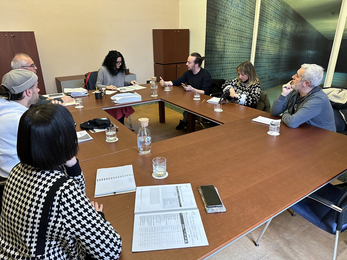 🎭La conseyera de Cultura, Política Llingüística y Deporte, <a href="/av_gutierrez/">Vanessa Gutiérrez</a>, reunióse güei en Llaboral, Ciudá de la Cultura cola Asociación d’Empreses d’Artes Escéniques d’Asturies (Escenasturias)⤵️