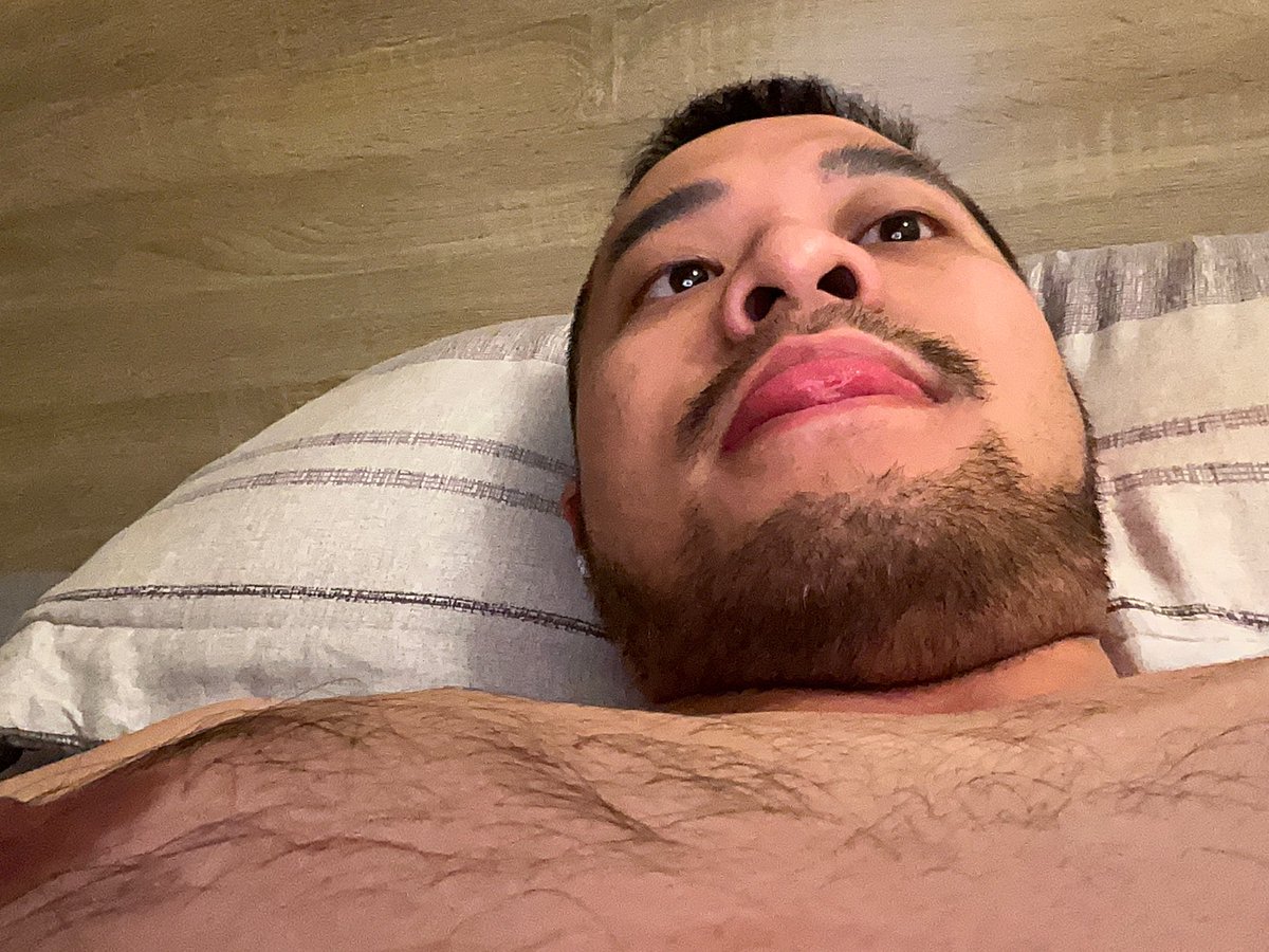 用雙下巴祝大家🐍年快樂❤️
#粗一照準備好了還在猶豫要貼嗎？🥺