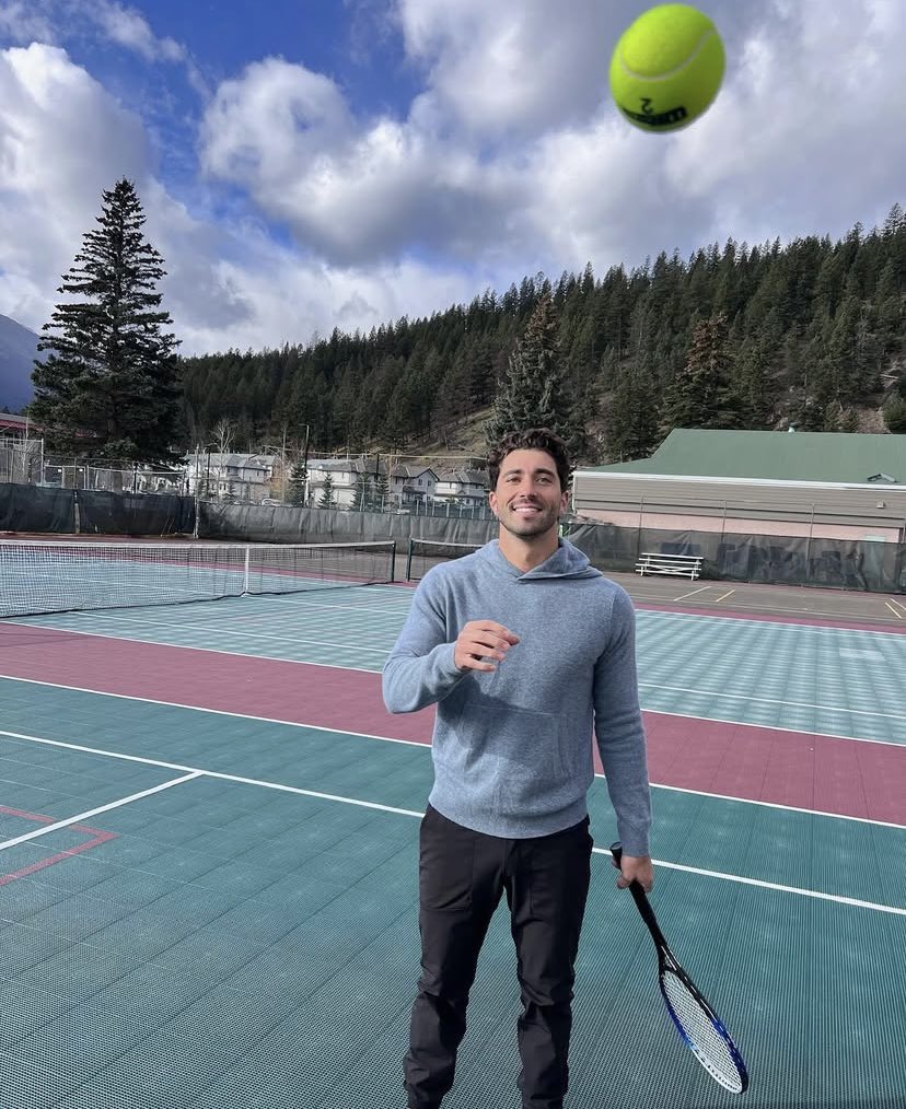 Christina tweet media