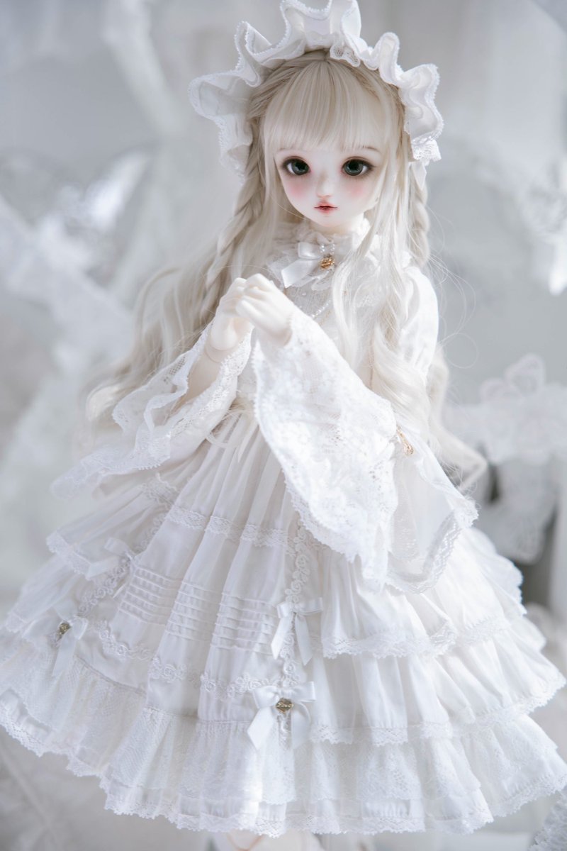 °ʚ天使のささやきɞ°

𖤐*̩̩͙⸝⋆ ·̩͙予約会開始˖⁺⑅

🎠予約期間：1/27～2/14

🧸抽選で1名様に店内の服1セット(ランダム､サイズ指定可)をプレゼント(日本在住限定)

🪽応募方法
<a href="/rikowzy/">Riko茗可🍎六月夜林檎</a> をフォロー&amp;RP

🔗nuitsdejuinringo.booth.pm
〆切：25/2/14まで
#ドール服