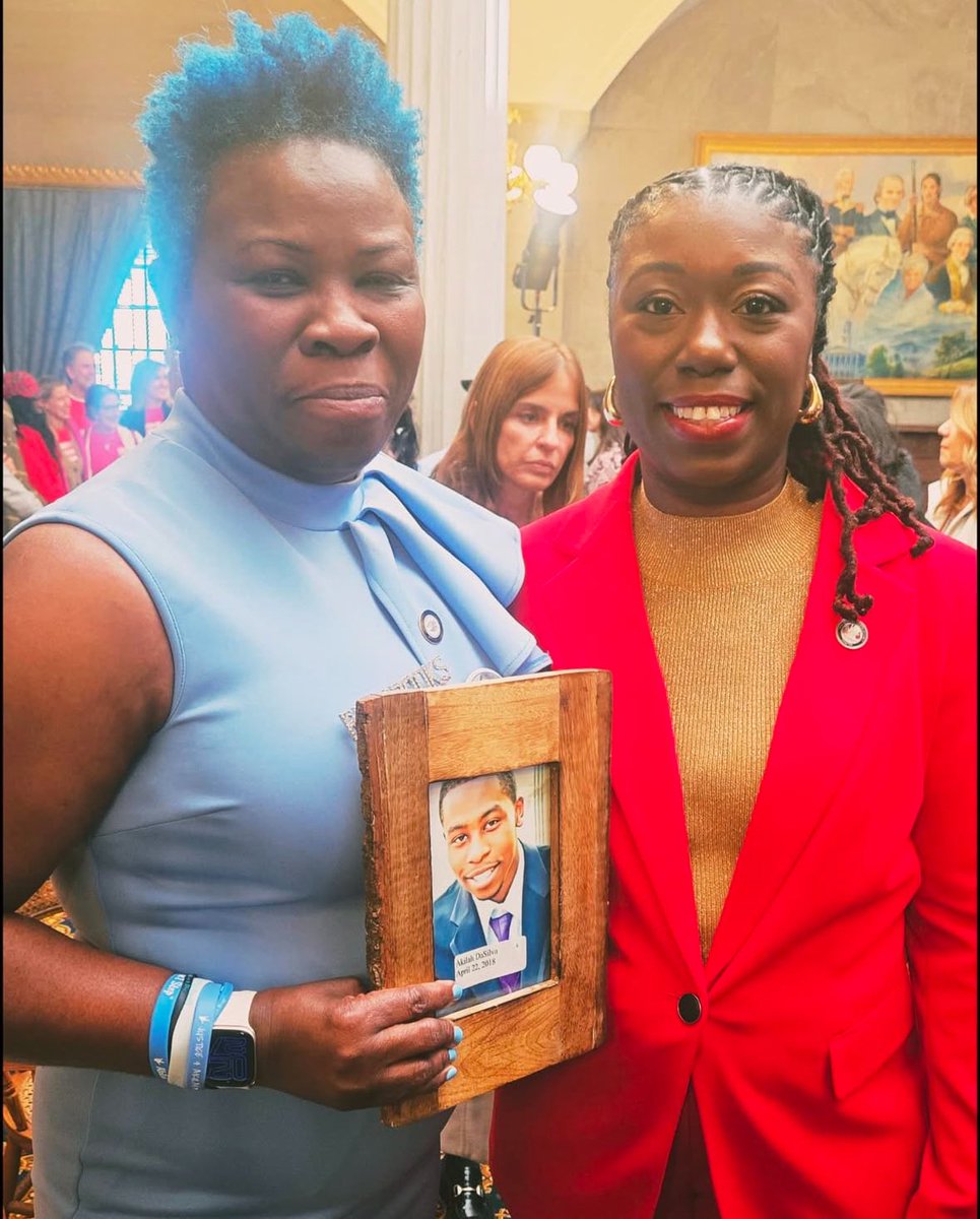 🔥The first week of the 2025 legislative session is in the books, &amp; your TBCSL members are already making moves! Congratulations to the new leadership officers! 
•Chairman- Rep <a href="/JesseChism/">Jesse Chism</a> 
•Vice Chairwoman- Sen. Charlane Oliver
•Treasurer- Rep. <a href="/vincentdixie54/">porn full xxx hub seen</a> (cont.)