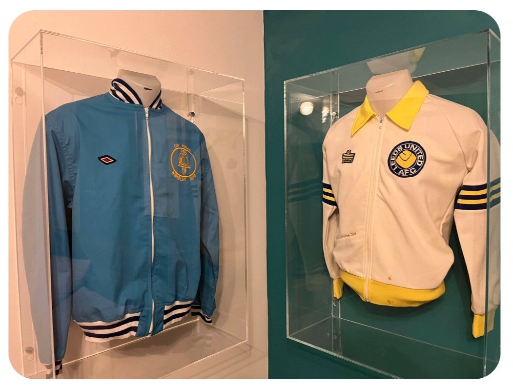 ShirtPremier's tweet photo. Another few mounted by Daniel 😍

Love the Jackie Charlton England jacket! https://t.co/O8YC8lE9Ka
