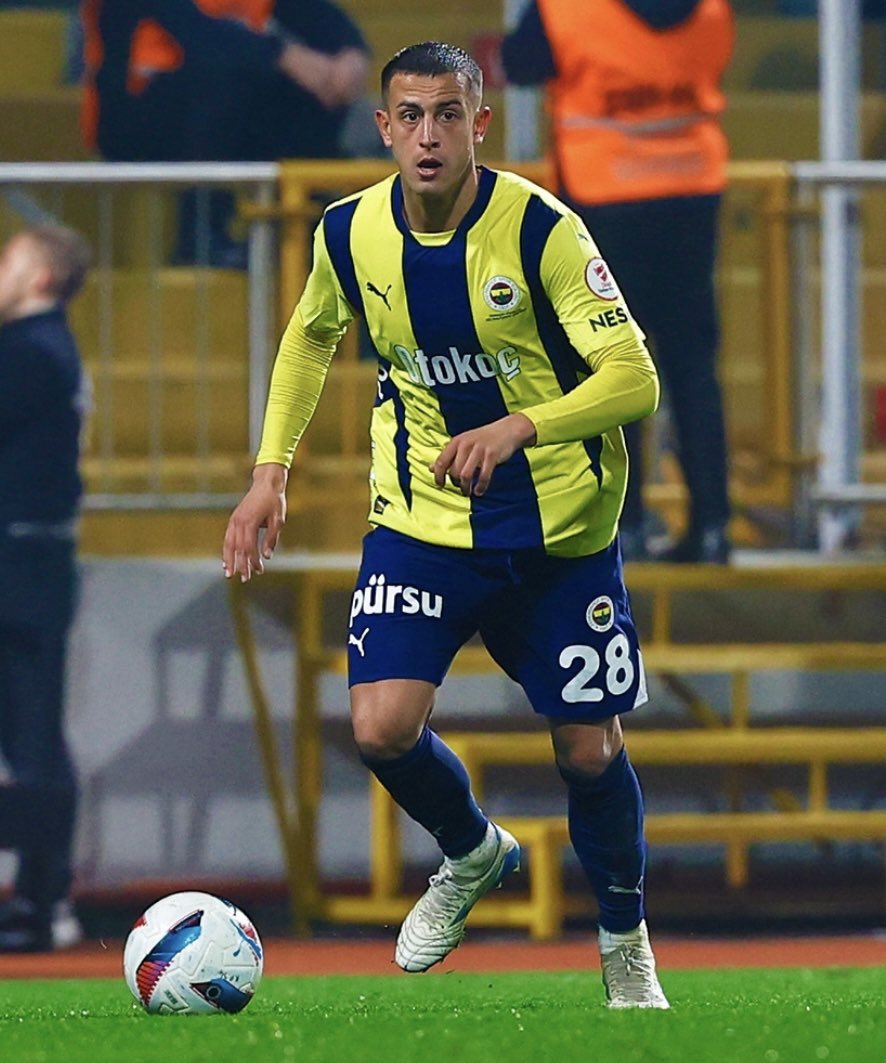 fenercorner's tweet photo. Bartuğ Elmaz, Sezon sonuna kadar NK Maribor Takımına kıralandı .

Bartuğ Elmaz, wurde bis zur Saisonende an NK Maribor verliehen. 

(Sercan Hamzaoğlu)

#Fenercorner #Fenerbahce #Bartuğelmaz https://t.co/ZOXJli9tGf