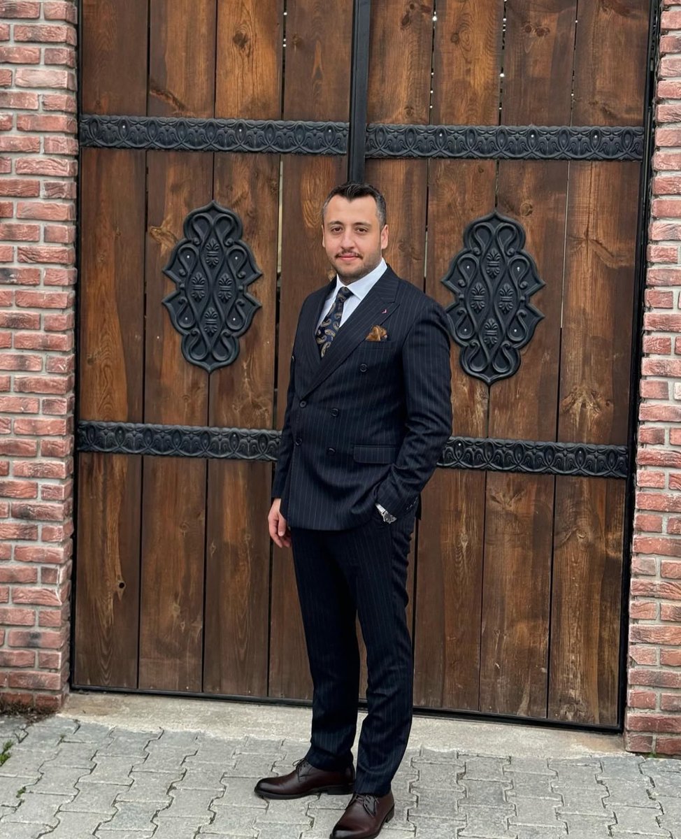 mserkanbucak's tweet photo. AK Parti Gençlik Kolları MKYK Üyeliğine  seçilen  değerli dostum  Fırat Köran’ı tebrik eder, yeni görevinde başarılar dilerim. 
@AKGenclikGM 
@FIRATKORAN 
@akgenckarakopru 
@FBozdag63 https://t.co/e6Pr5Gd9mY