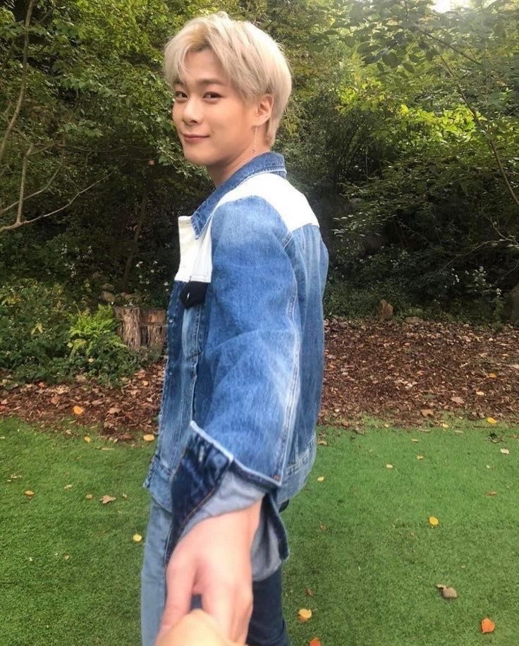 moonbin archive™️ tweet media
