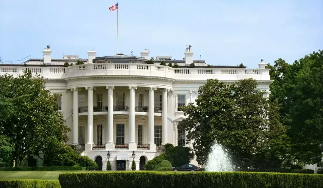 TweetThreatNews's tweet image. The Trump administration has fired all three Democratic members of the PCLOB, raising alarms over the board's future and its ability to uphold privacy rights. Legal questions linger. 🇺🇸 #PCLOB #PrivacyRights #GovernmentOversight

link: ift.tt/i2PF8ju