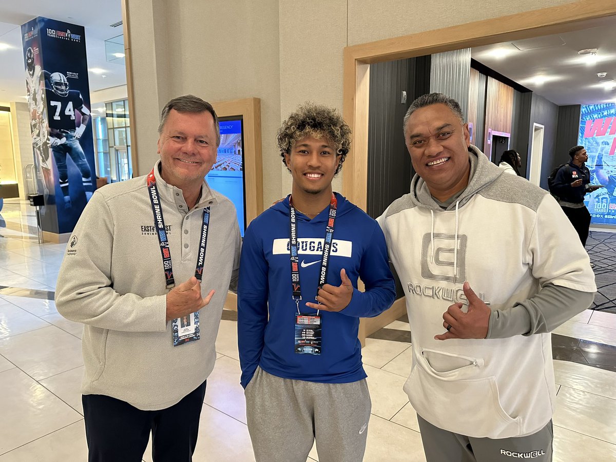 JackDamuni's tweet photo. Look who just got added to the East West Shrine Bowl Roster!!!
I see you @jakobrobinson87 
Well deserved!!!
Thank you my Toko @kards87 and Kenny Cravens for helping the Nephew!!!
LESSGOOOO COUGS!!!

DAS MY NEPHEW🤟🏾
#JSwerve #JRob https://t.co/KOHm72jkli