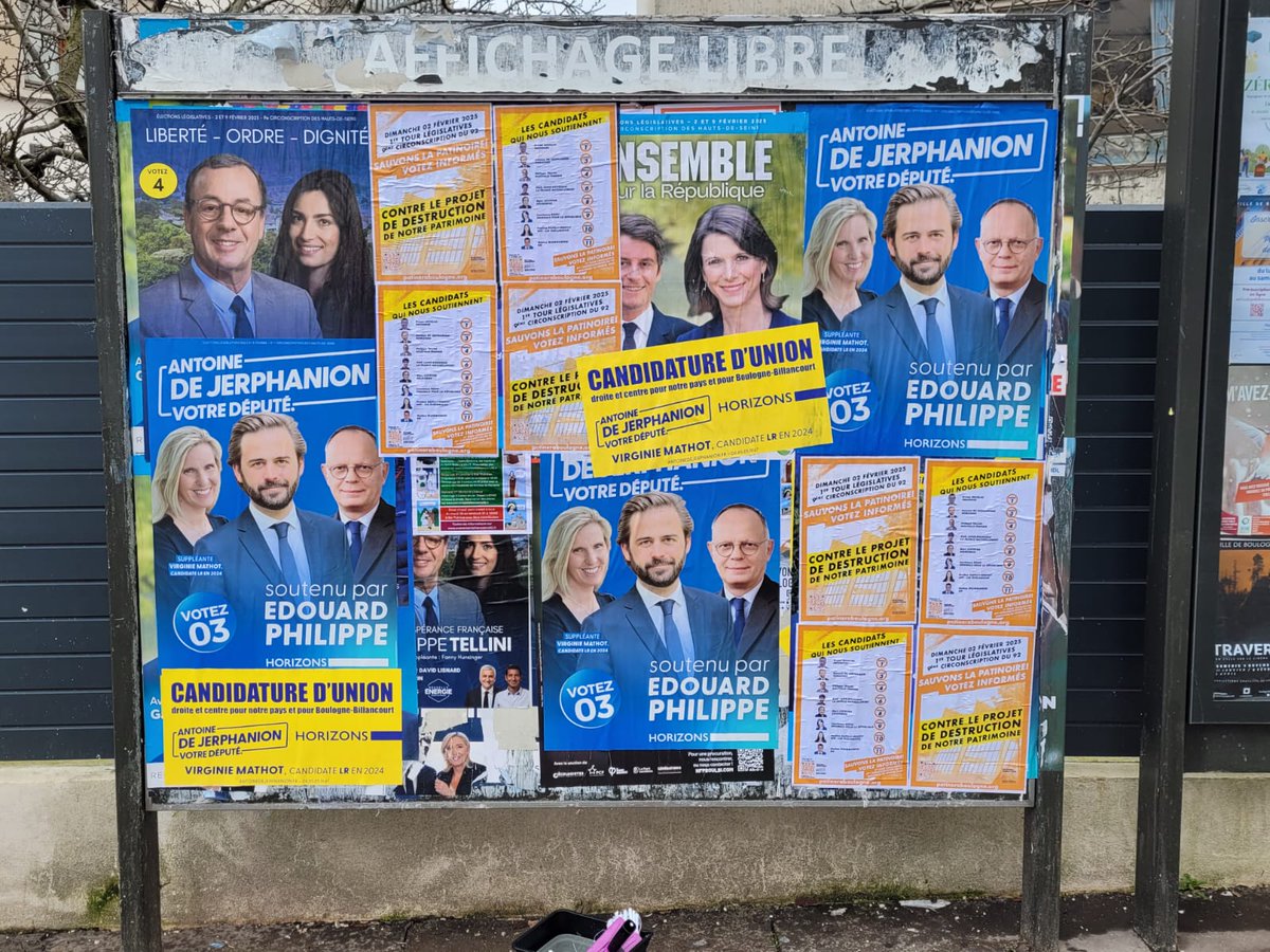 PatinaBoulogne's tweet image. À une semaine du 1er tour #circo9209, nous avons lancé une campagne d'affichage ds @Ville_BoulogneB  pour indiquer les candidats qui soutiennent #patineraboulogne Nous ne sommes pas là pour donner une consigne, chacun est libre mais le 2 et 9 février le + important est de voter.