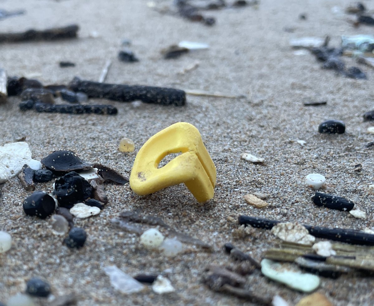 On the strandline tonight a little Lego life jacket, one of 26,600 lost overboard from the cargo ship Tokio Express on 13th February 1997. Nearly 28 years on, and still turning up. #oceanplastic