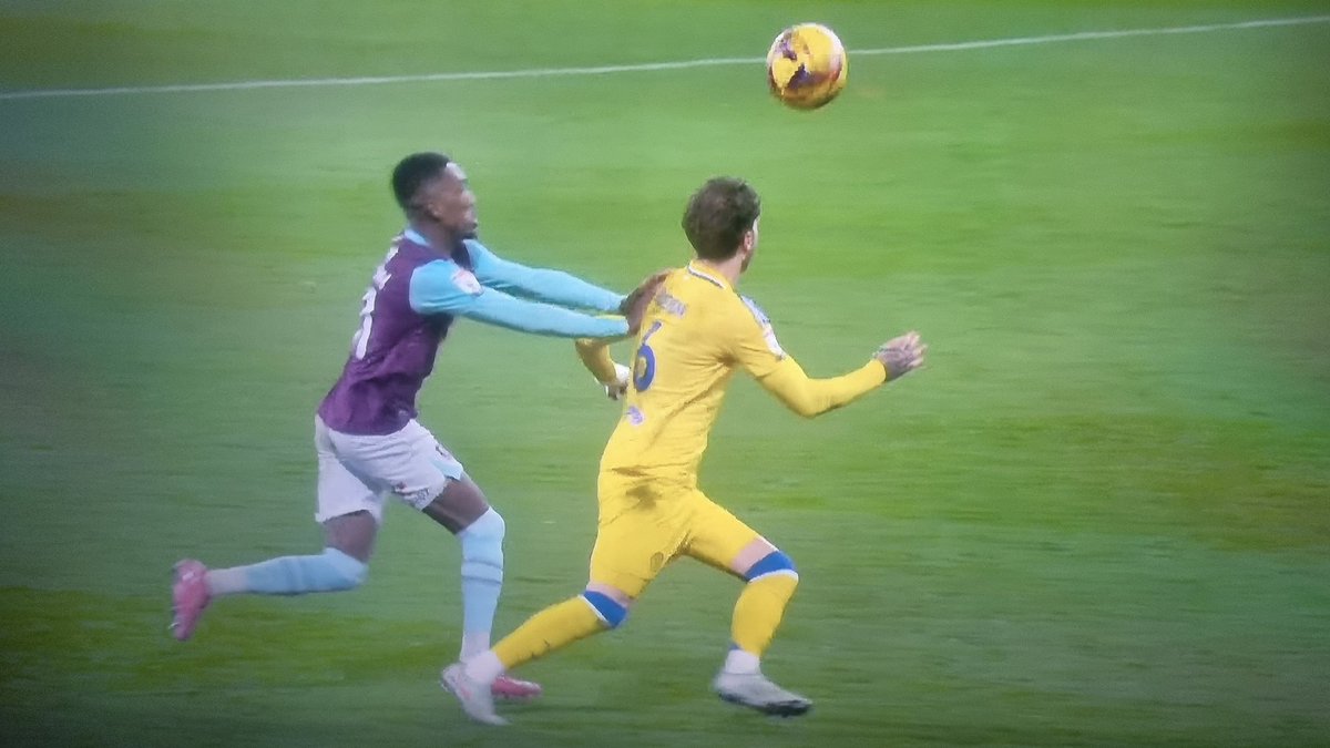 "That's not a foul"

Don Goodman
27/01/25

#lufc