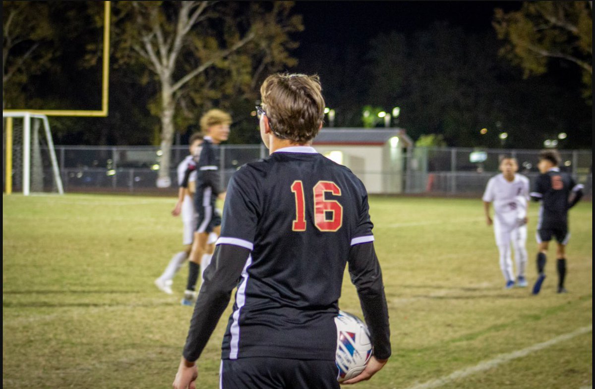 DISTRICT SEMIFINAL ‼️‼️‼️⚽️

Hudson hosts their semifinal match this evening, looking to book their spot into the Finals.

⚽️ V. Blake High School
⏰ 7 PM
📍Cobra Field
🎟️ gofan.co/event/2854285?…