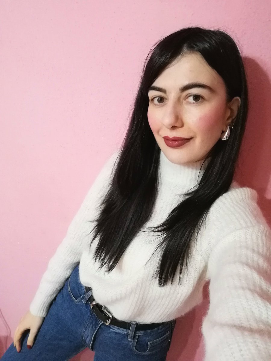 AGiuliaFiorillo's tweet photo. 🧖🏻♀️💆🏻♀️🫧
Devo tagliare i capelliiiii 😱😝
#selfie #io #me #brunette #longhair #straighthair #skincare #fatta #makeupleggero #eccomiqua https://t.co/DBRPhS353T